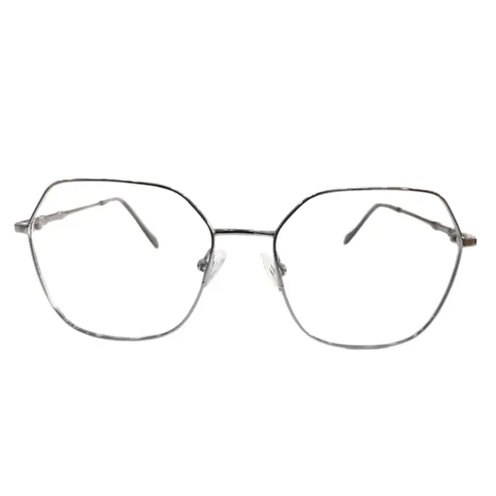 Lunettes de vue argentées modernes en métal brillant, monture géométrique fine, branches délicates et plaquettes nasales visibles.