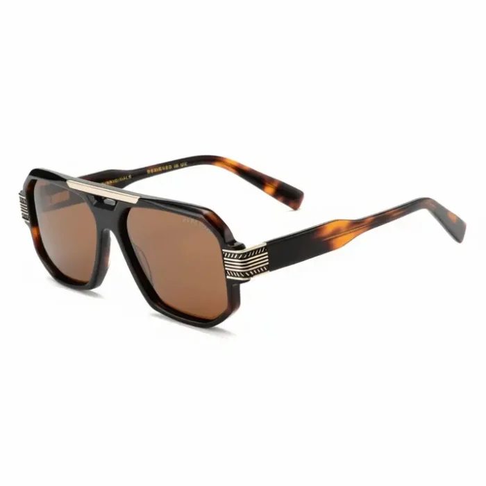 Acheter des lunettes de soleil marron à accents dorés Acheter des lunettes de soleil : monture marron foncé avec accents dorés, branches rayées blanches et verres rectangulaires teintés.