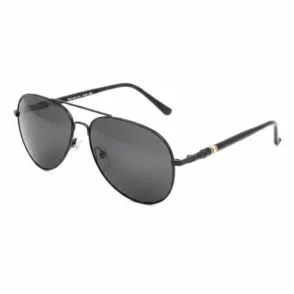 Les lunettes de soleil pour homme style aviateur, monture métal fine, verres teintés foncés et détails dorés sur les branches.
