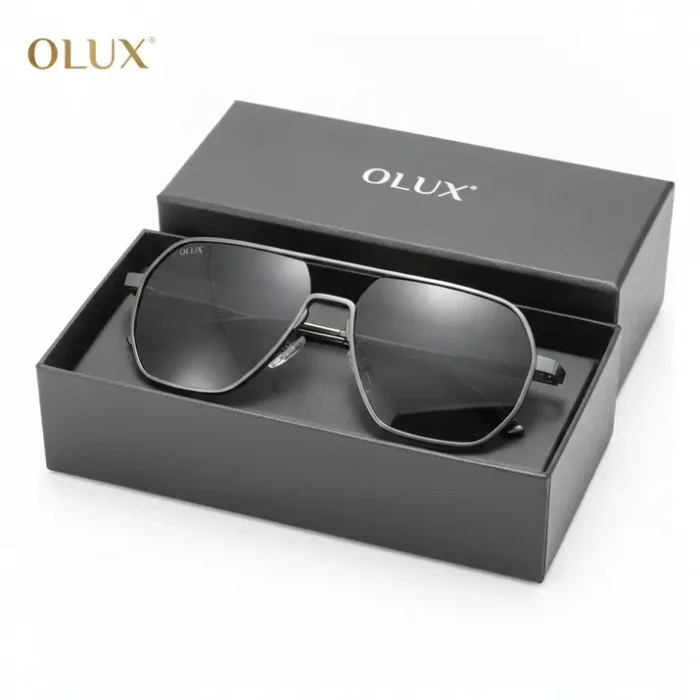 Lunette de soleil Dior homme élégante Lunette de soleil Dior homme avec monture élégante, vue de face, conçue pour un style raffiné et une protection UV.
