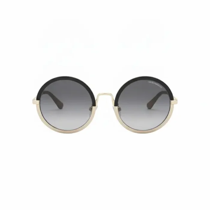 Lunette de soleil Giorgio Armani femme rondes, verres dégradés foncés, monture dorée fine avec barre supérieure noire et double pont.