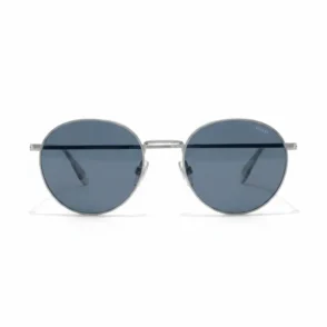 Lunette de soleil Polo ronde avec verres foncés, monture métallique argentée et branches fines, logo Polo sur le verre droit.