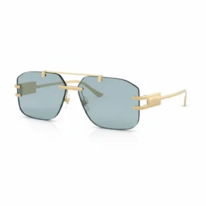Lunette de soleil Versace style aviateur dorée, verres foncés à reflets bleutés, branches fines et détails métalliques.