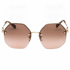 Lunette de soleil femme Bvlgari au design élégant, vue de face, avec verres teintés et monture raffinée.