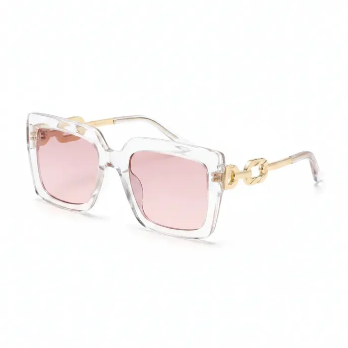 Lunette de soleil femme miroir avec verres réfléchissants et monture élégante, style moderne pour look estival.