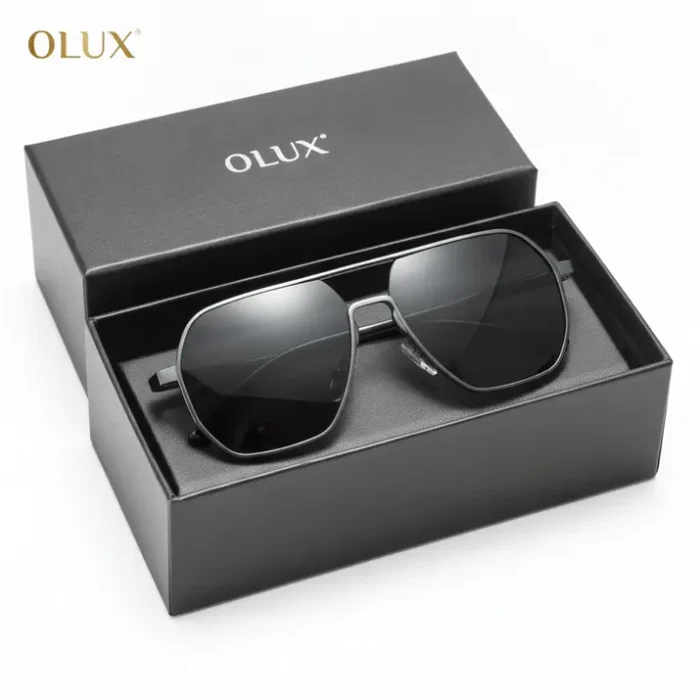 Lunette de soleil homme Dior élégante Lunette de soleil homme Dior vue de face, monture élégante et verres teintés pour un look premium au quotidien.