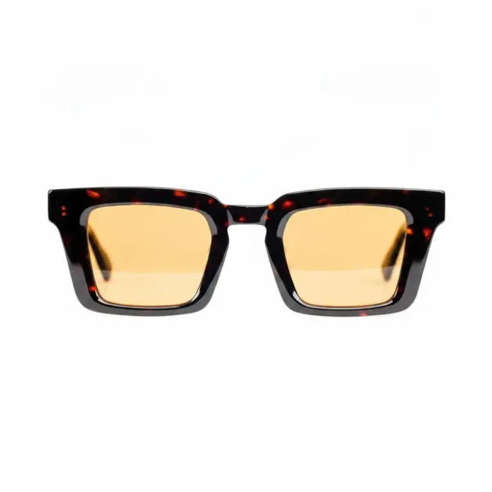 Lunette de vue femme rectangulaire élégante Lunette de vue femme rectangulaire, monture élégante vue de face, avec branches visibles et finition soignée.